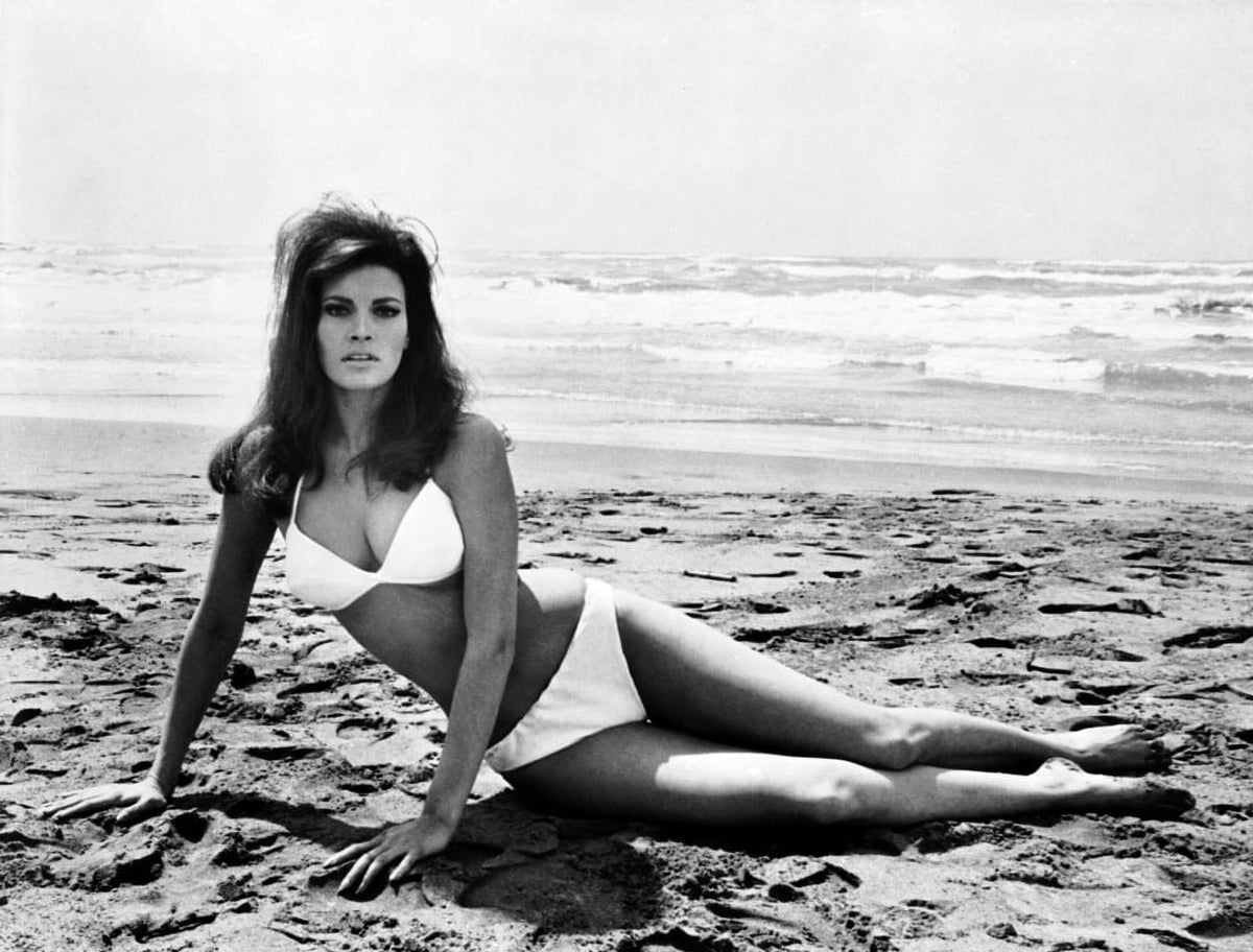Raquel Welch 1968 photo poster print from The Biggest Bundle Of Them All