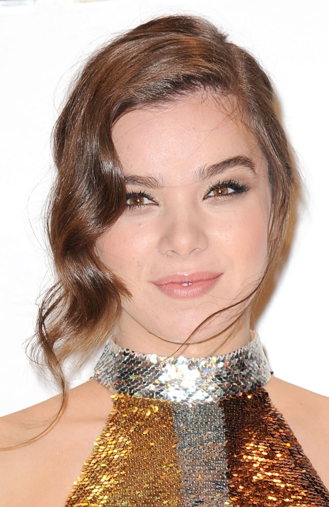 Kristin Callahan Celebrity Photo Print 8x10 - Posterazzi