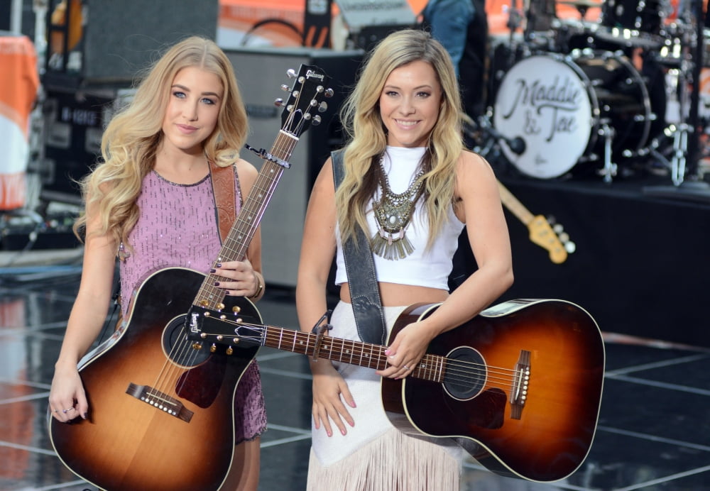Marlow Dye On Stage at NBC Today Show Concert Poster Print