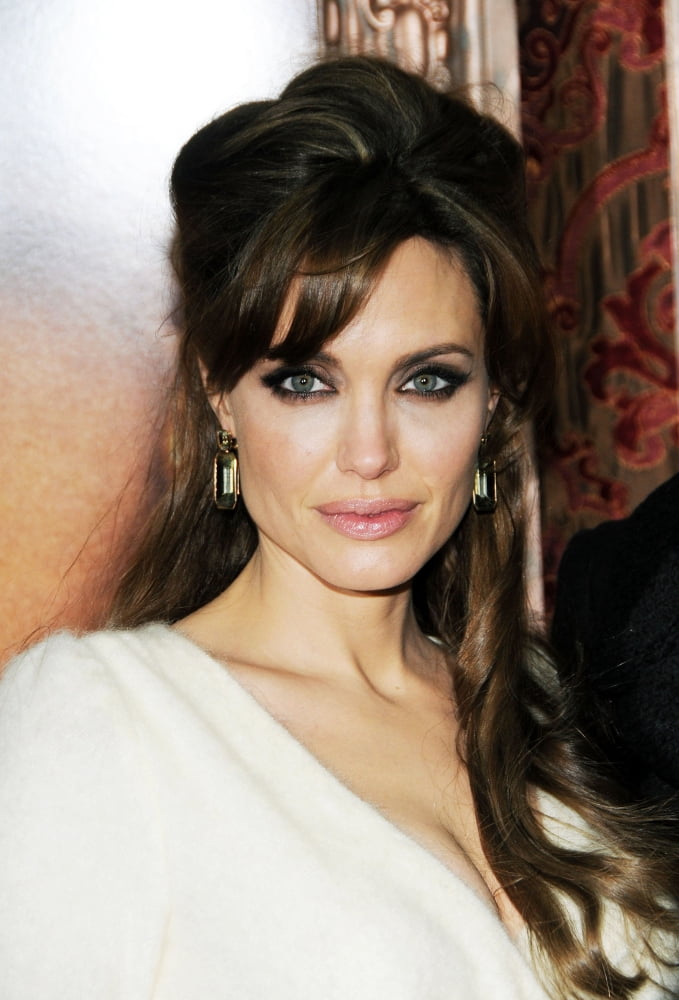 Angelina Jolie arriving at The Tourist premiere at The Ziegfeld Theatre, New York, December 6, 2010, photo by Desiree Navarro.