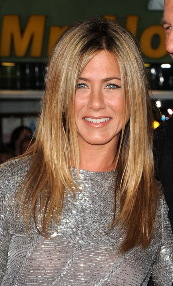Jennifer Aniston at Love Happens Premiere Photo Print