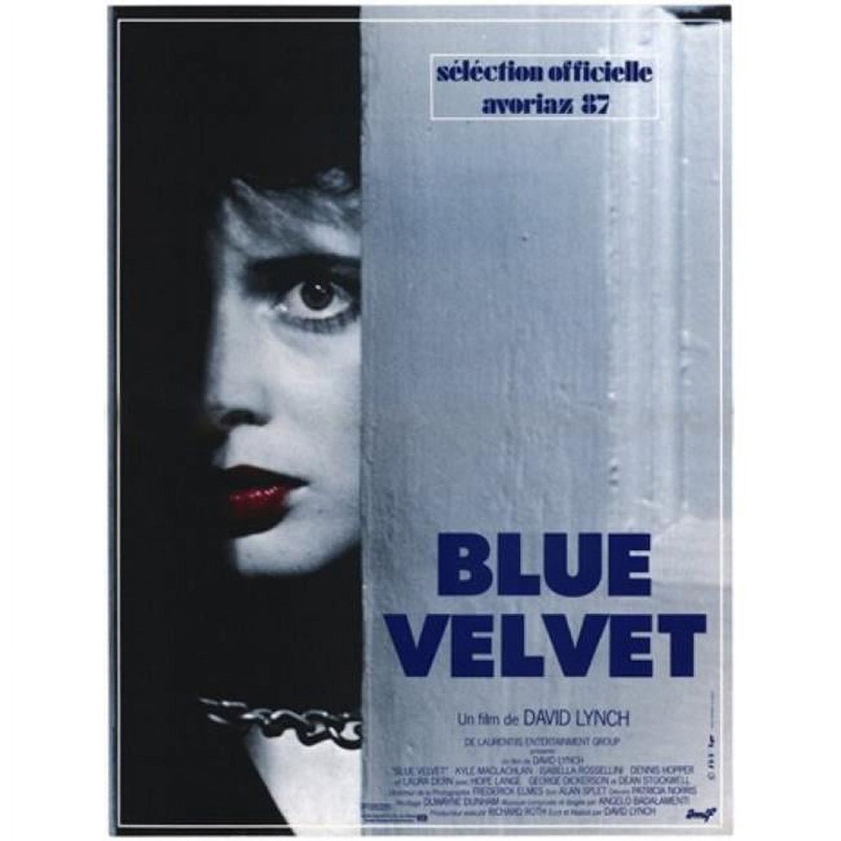 Blue Velvet Movie Poster 11x17 Print featuring iconic imagery from David Lynch's film.