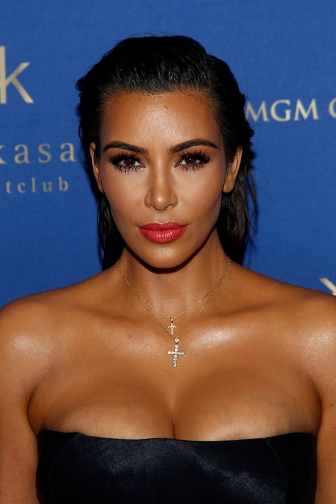 Kim Kardashian West at Hakkasan Nightclub Photo Print