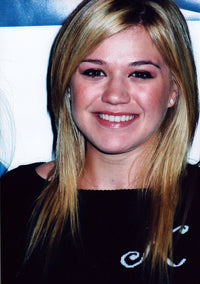Kelly Clarkson photo print in black initial sweater, 8x10