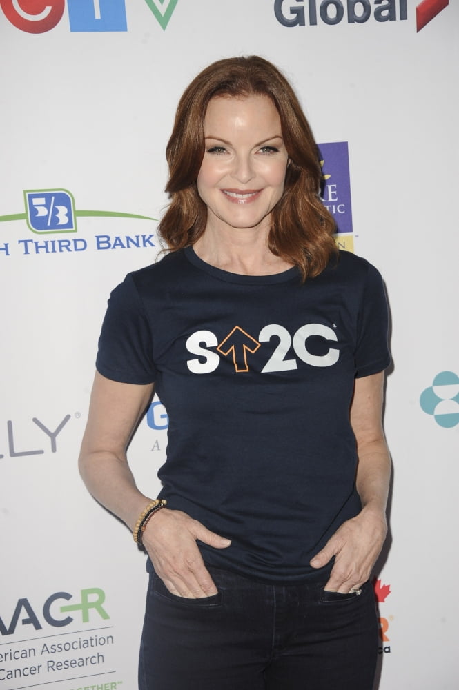 Marcia Cross photo print at Stand Up to Cancer event 2016