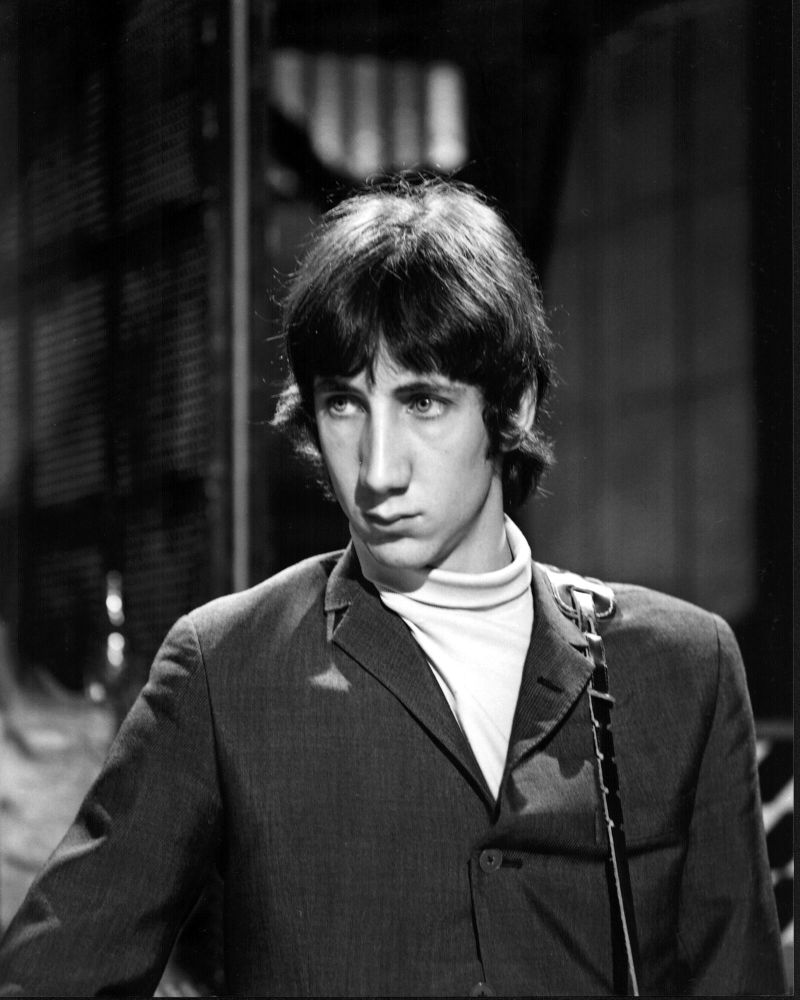Pete Townshend photo print in turtleneck and blazer, 8x10