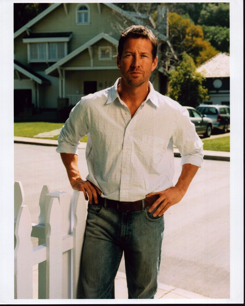 James Denton photo print from Desperate Housewives, hands on hips.