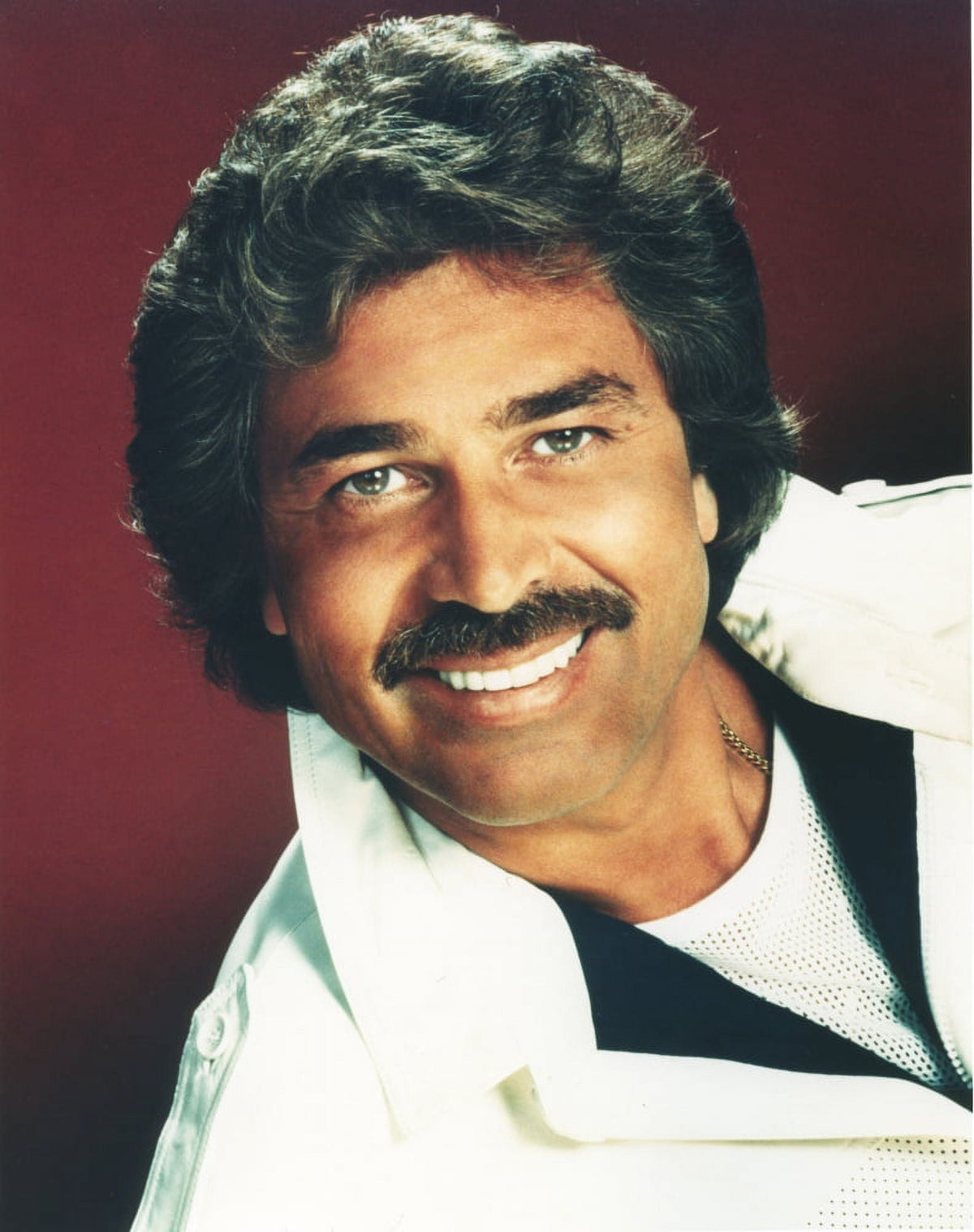 Engelbert Humperdinck portrait photo print in white suit.