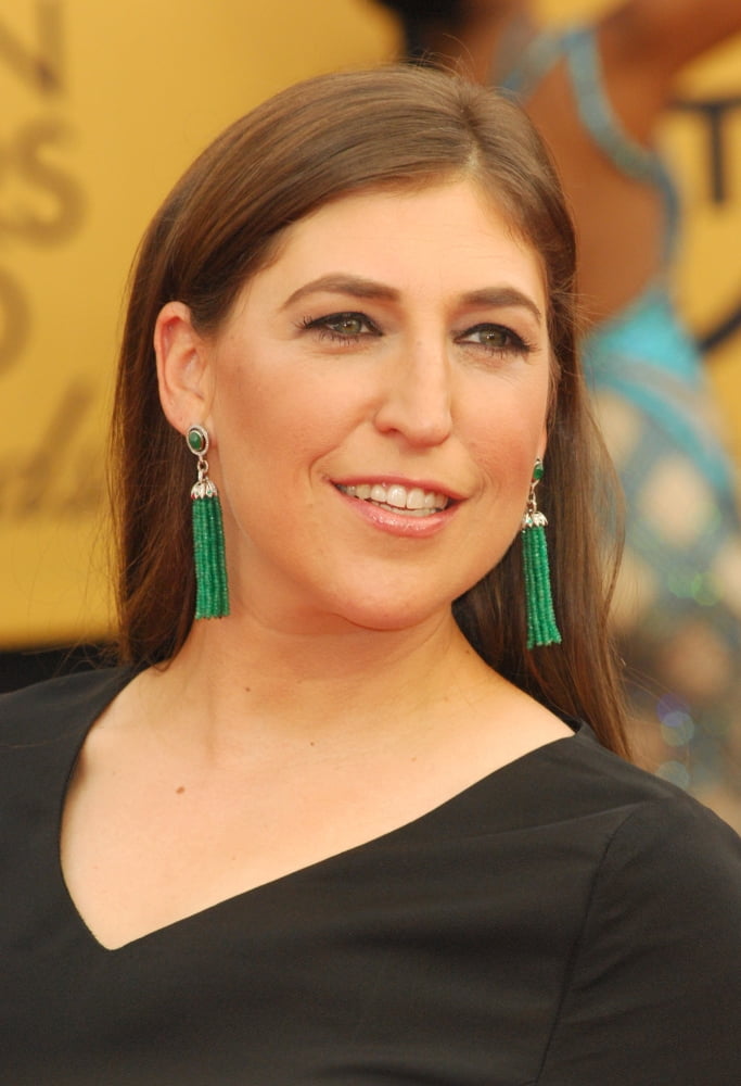 Mayim Bialik arriving at the 21st SAG Awards photo print