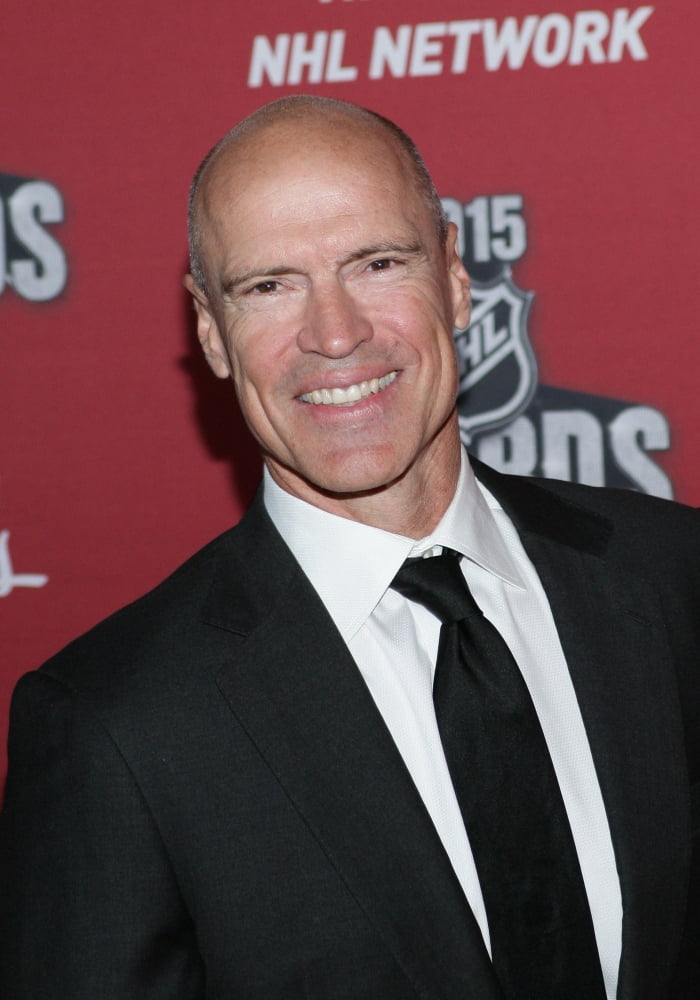Mark Messier NHL Awards arrival poster print by James Atoa