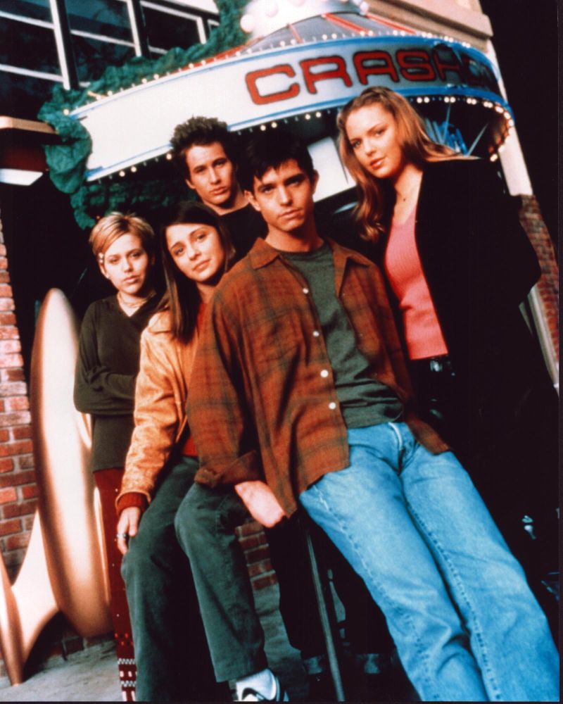 Cast of Roswell Photo Print showcasing iconic characters from the show.