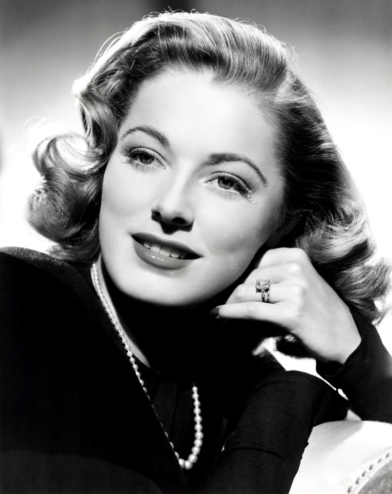 Eleanor Parker 1946 photo print showcasing her emerald-cut diamond engagement ring.