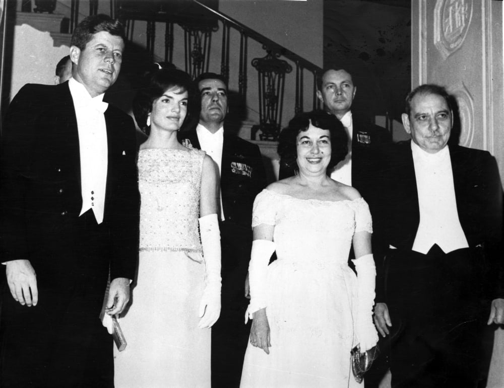 President John F. Kennedy Family Photo Print in 10x8 size