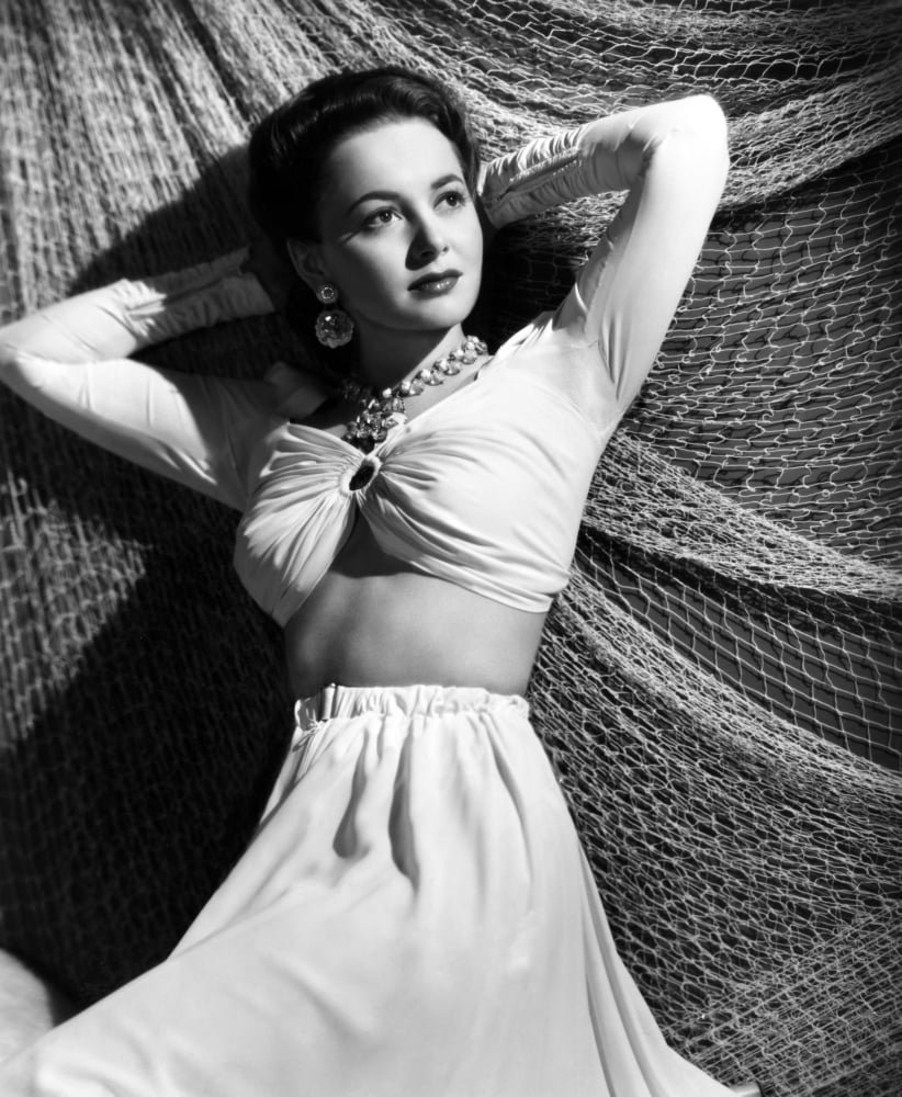 Olivia De Havilland 1941 photo print showcasing classic Hollywood elegance.