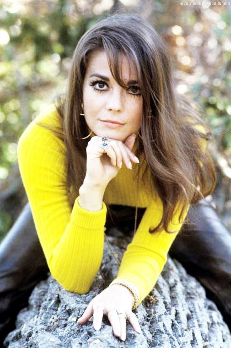 Natalie Wood photo print in yellow long sleeve shirt