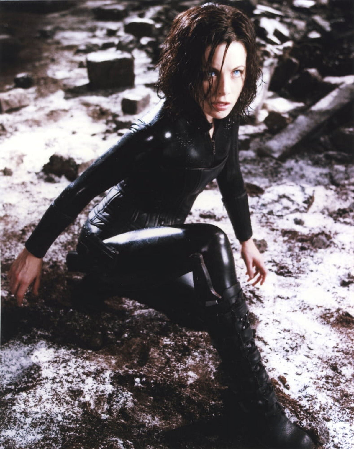 Kate Beckinsale Underworld movie photo print in action pose