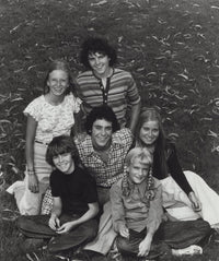 The Brady Bunch cast photo print featuring iconic television characters.