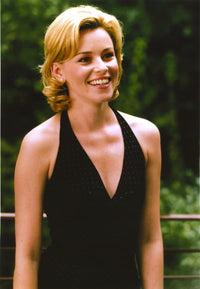 Photo print of Elizabeth Banks in a black dress