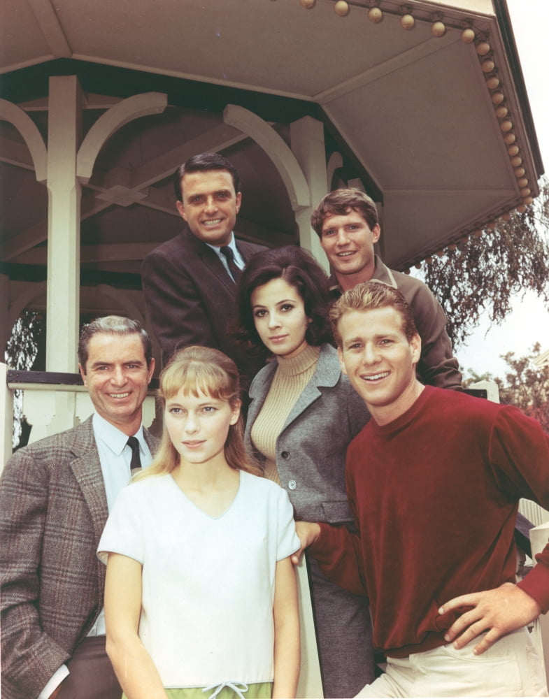 Peyton Place Outdoor Cast Portrait Photo Print showcasing the iconic television series.