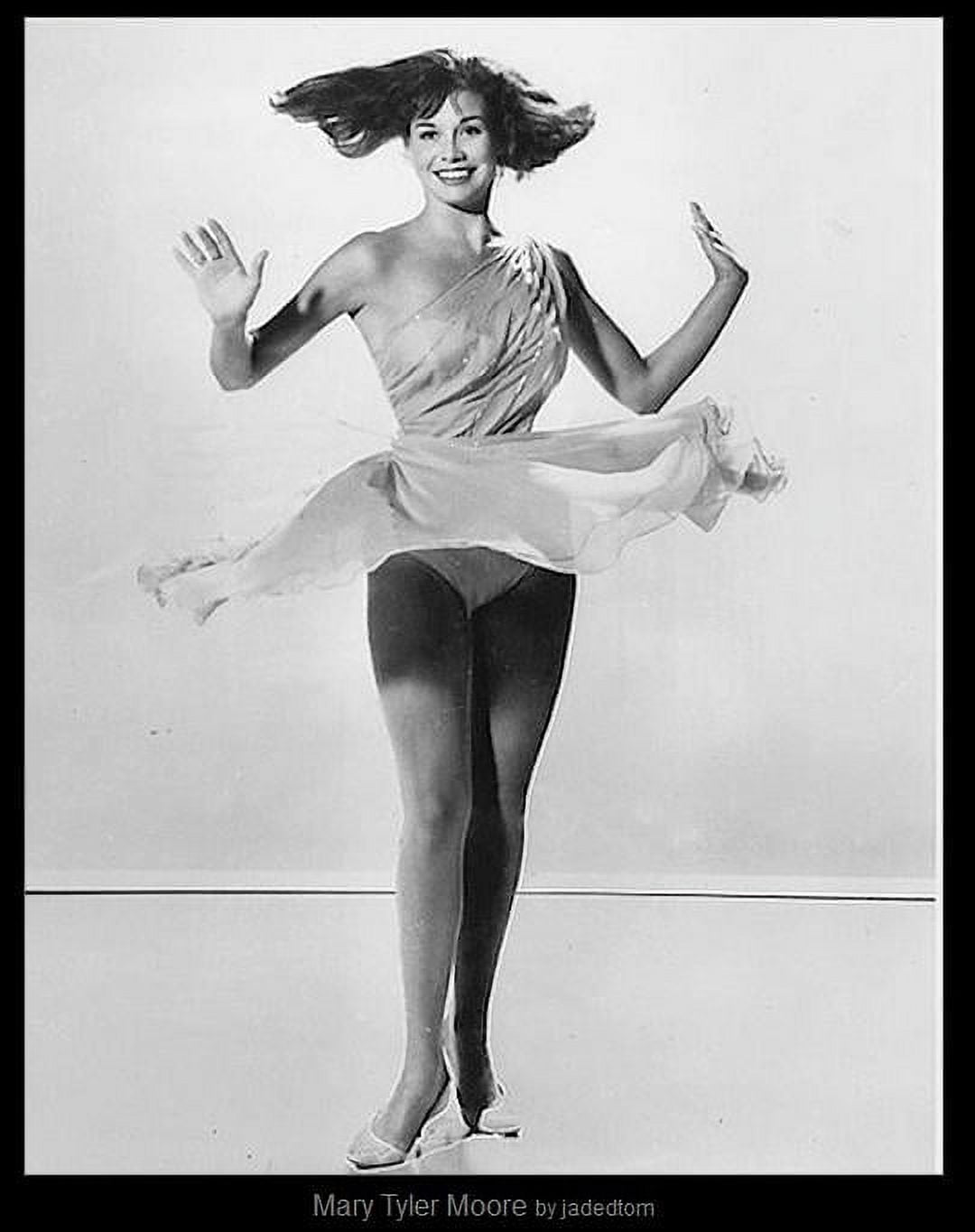 Mary Tyler Moore Twirl Photo Print - Classic television decor