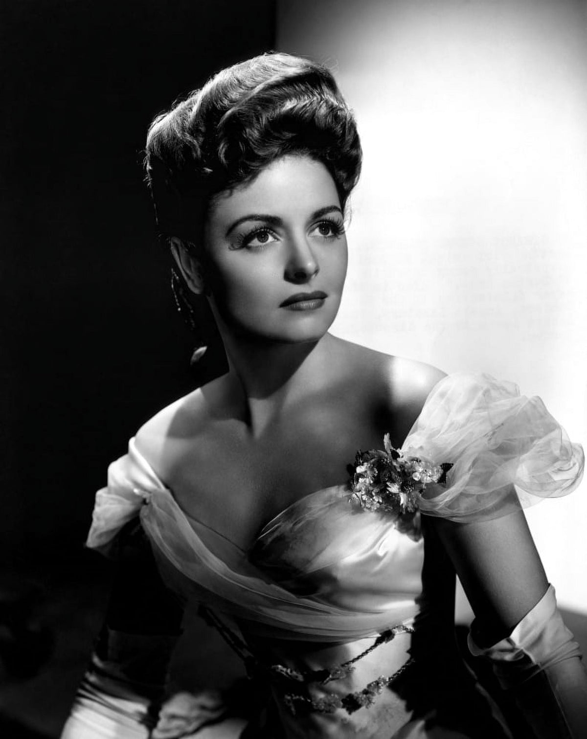 The Picture of Dorian Gray photo print featuring Donna Reed from 1945.