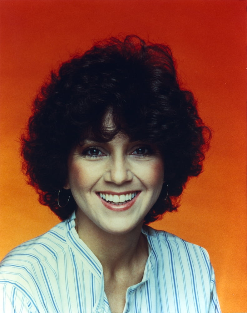 Joyce Dewitt smiling close-up portrait photo print