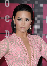 Demi Lovato at the 2015 MTV Video Music Awards - Arrivals 3 Photo Print