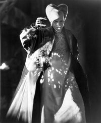 Bram Stoker's Dracula film still photo print, available in multiple sizes.