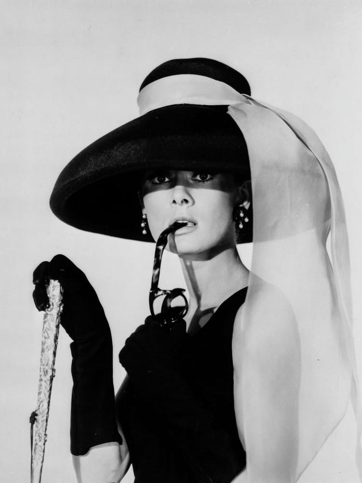 Audrey Hepburn Breakfast at Tiffany's iconic photo print