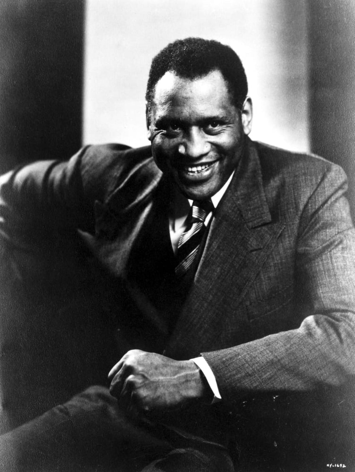 Portrait of Paul Robeson Photo Print - Iconic Artwork