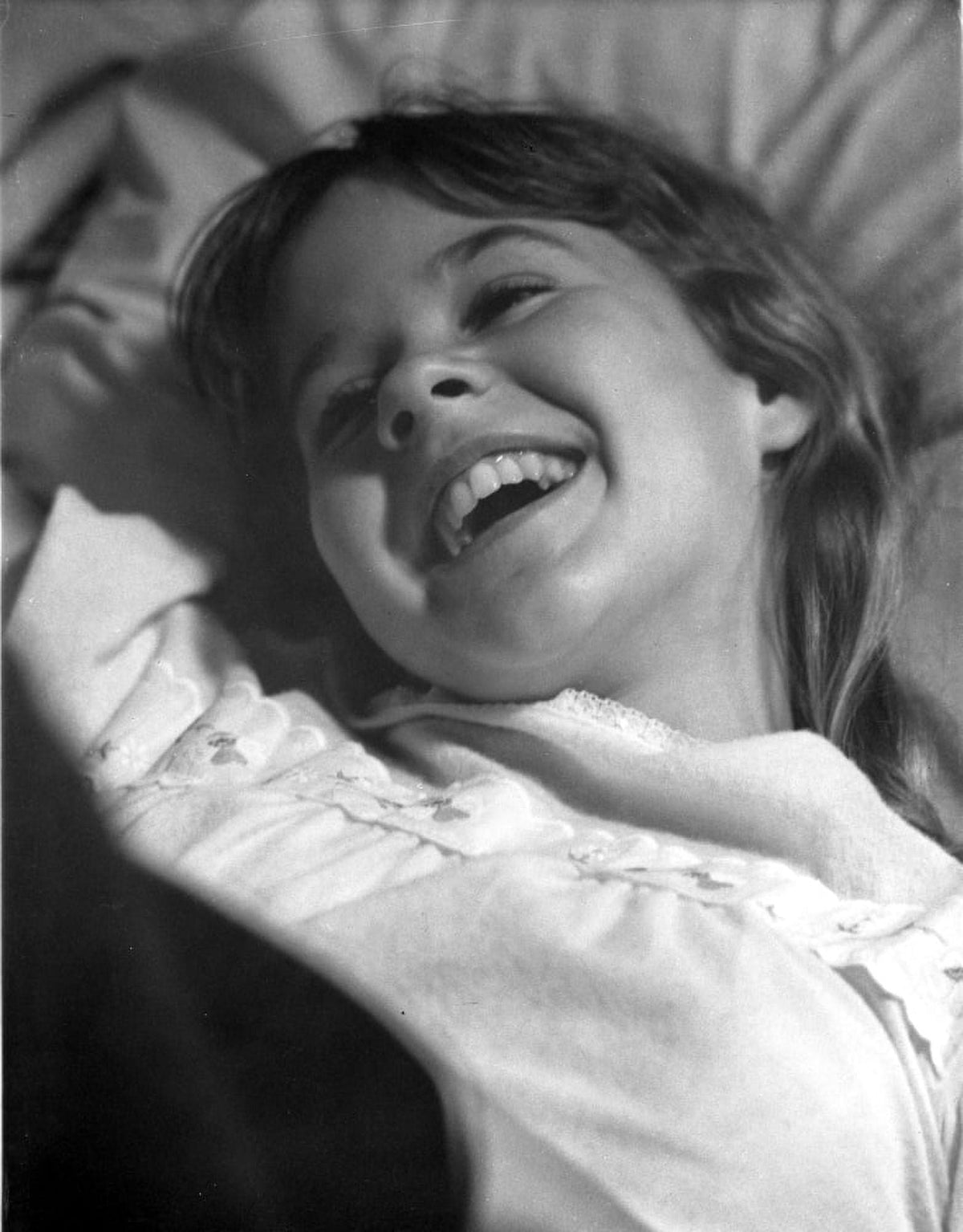 Close-up portrait photo print of Linda Blair smiling
