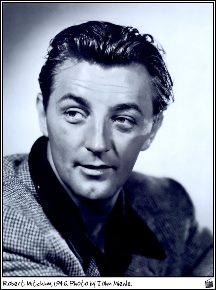 Robert Mitchum 1946 photo print showcasing classic Hollywood charm.