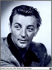 Robert Mitchum 1946 photo print showcasing classic Hollywood charm.