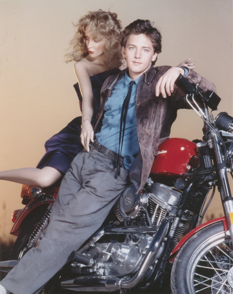 Andrew McCarthy Couple Scene Photo Print - Movie Nostalgia