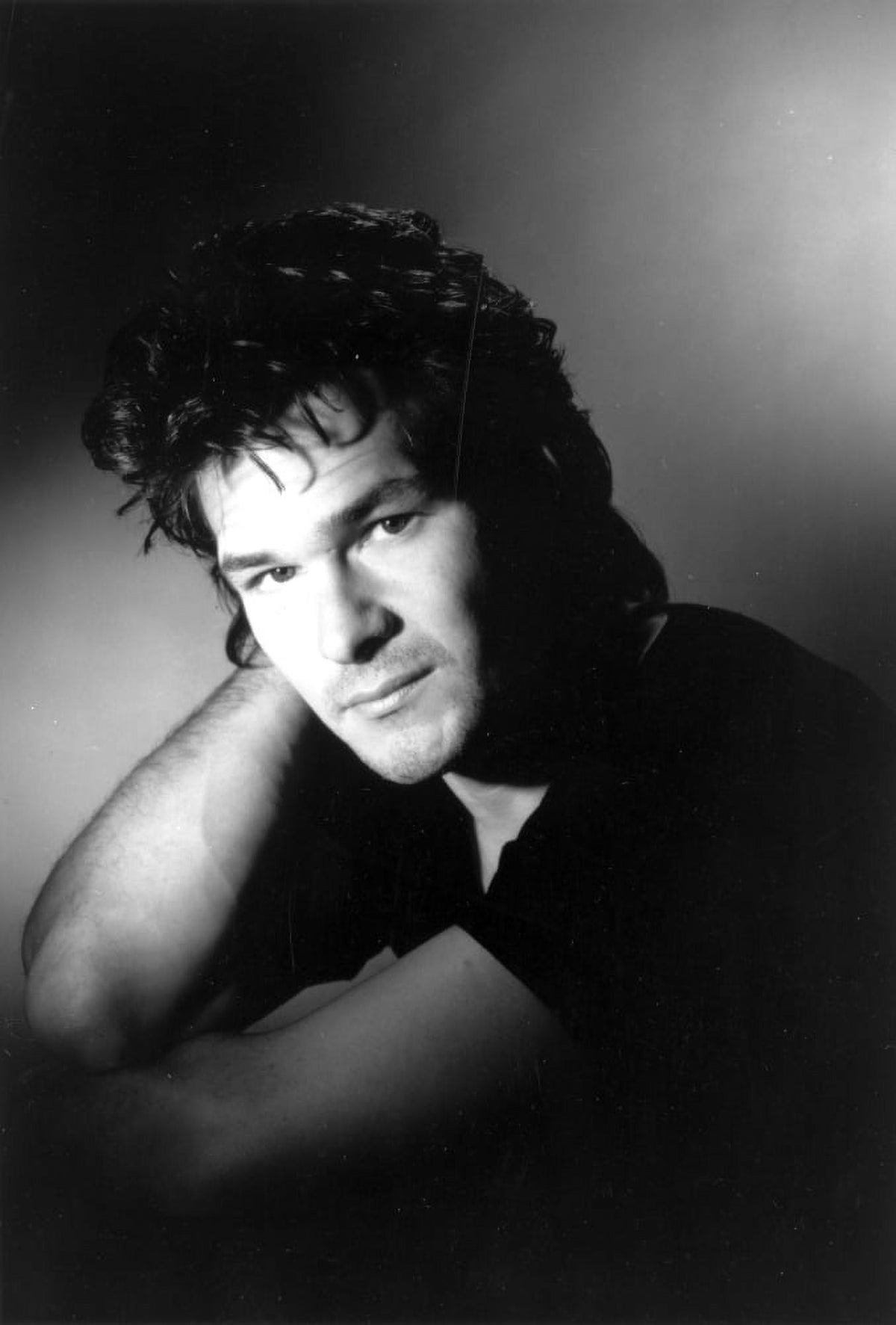 Patrick Swayze photo print showcasing the iconic actor.
