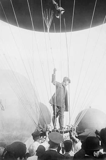 Balloon Race Photograph featuring Oscar Erbslon in Berlin before takeoff.