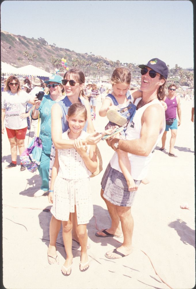 Drake Hogestyn beach photo print with Victoria Price and daughters