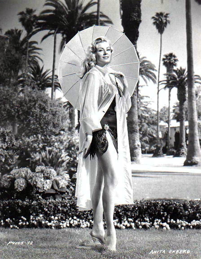 Anita Ekberg Parisol Photo Print showcasing classic Hollywood glamour.