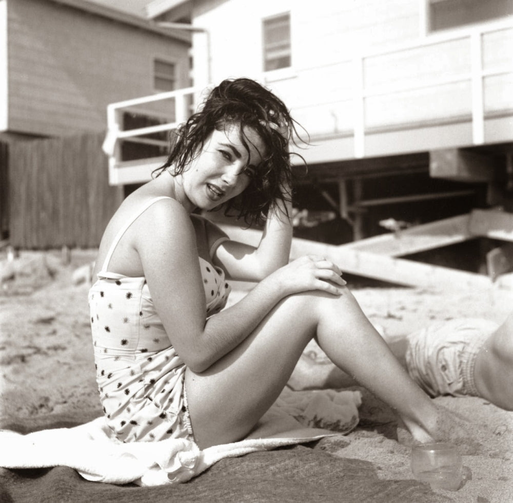 Elizabeth Taylor Sitting Gracefully Photo Print
