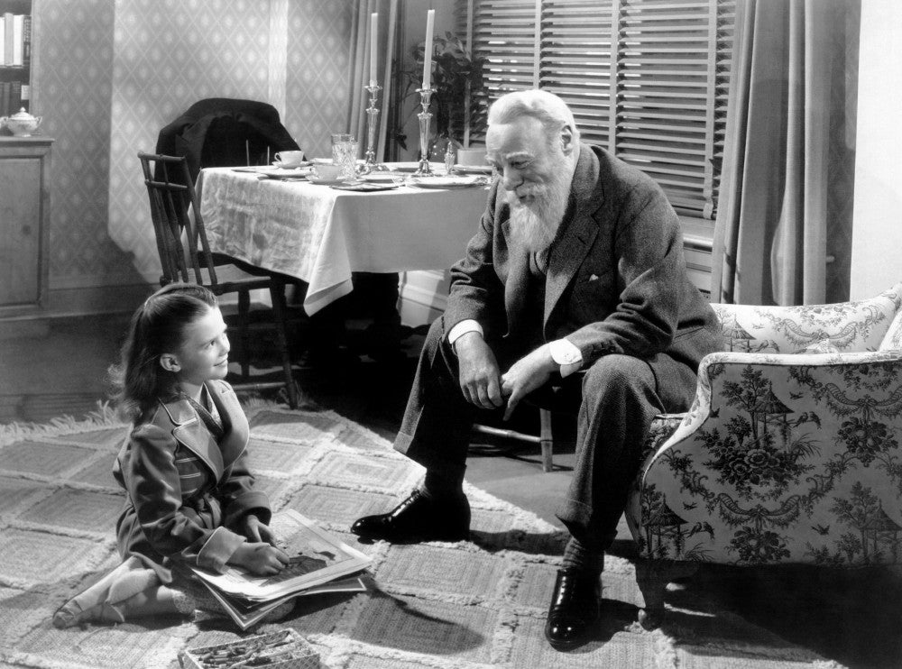Miracle On 34th Street Photo Print - 10x8 | Posterazzi