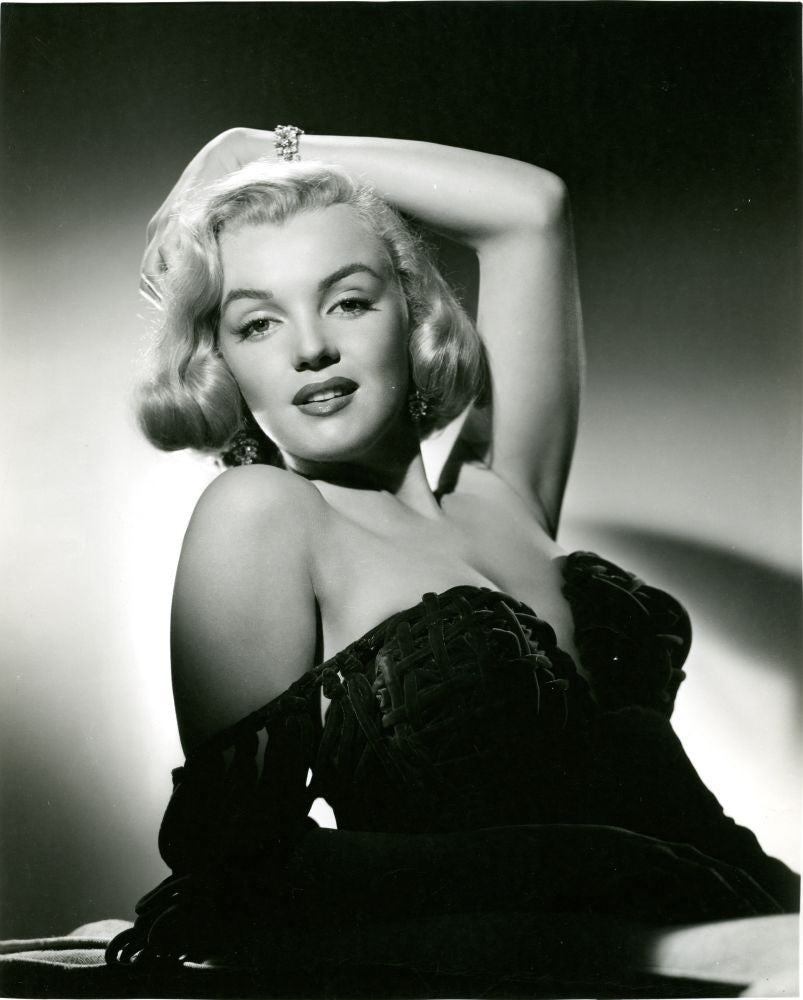 Marilyn Monroe Vintage Photo Print (Ca. 1950) | Posterazzi