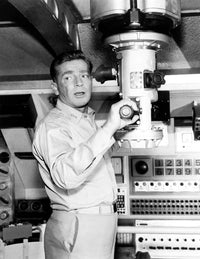 Voyage to the Bottom of the Sea - Richard Basehart Poster Print