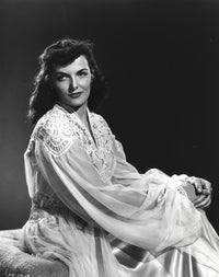 Jane Russell Classic Portrait Photo Print showcasing vintage Hollywood elegance.