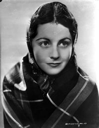 Margaret Lockwood posed in checkered veil photo print