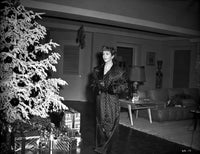 Debbie Reynolds in a polka dotted dress photo print
