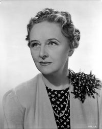 Elizabeth Risdon Portrait in Classic Necklace Photo Print