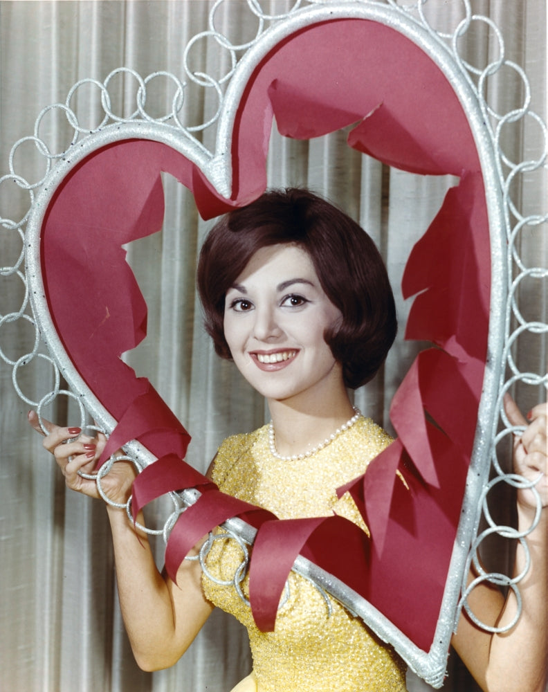 Marlo Thomas smiling in a heart frame photo print