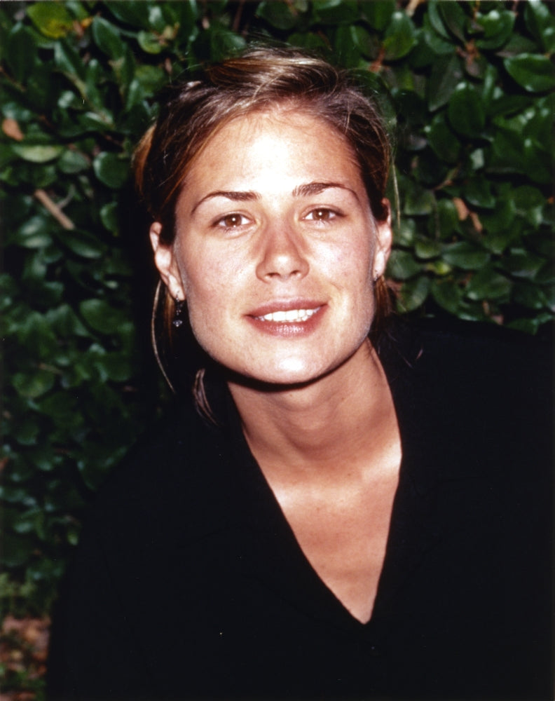 Maura Tierney posed in an elegant black dress photo print