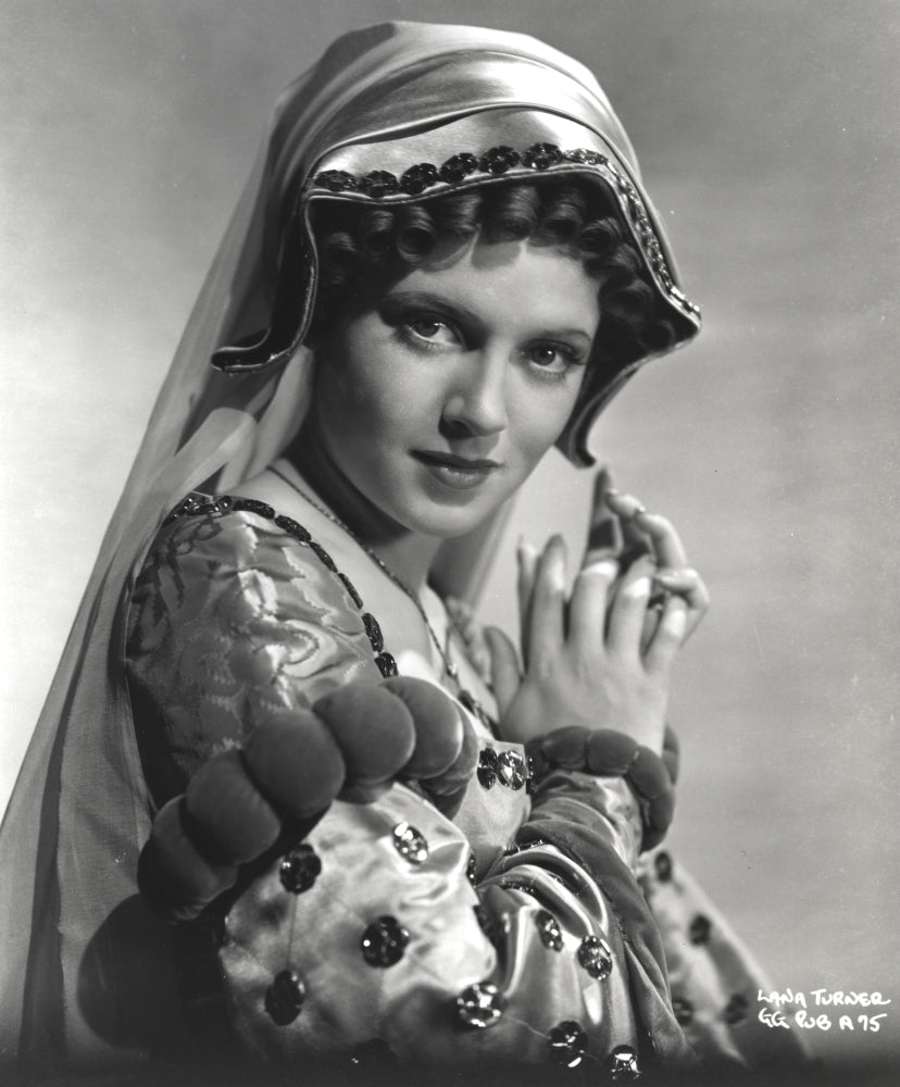 Lana Turner wearing a classic outfit - Vintage photo print.