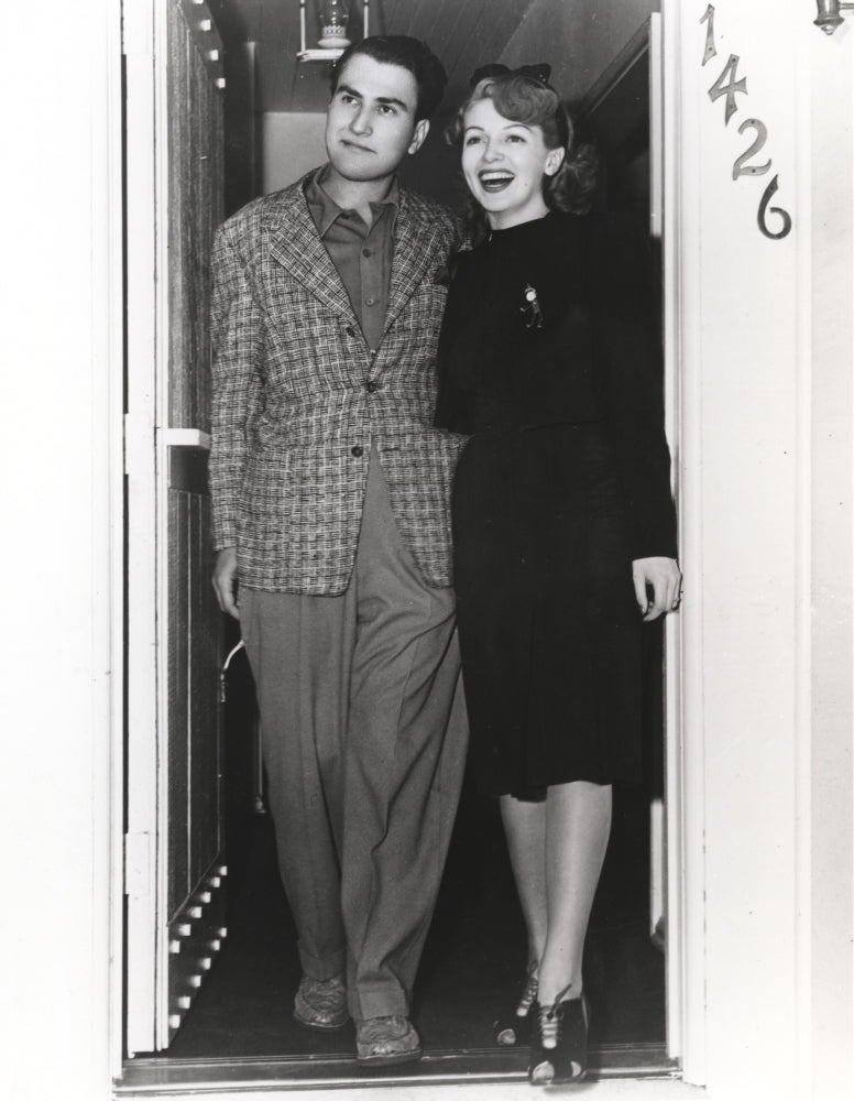 Candid portrait photo print of Lana Turner with a man, classic shot.